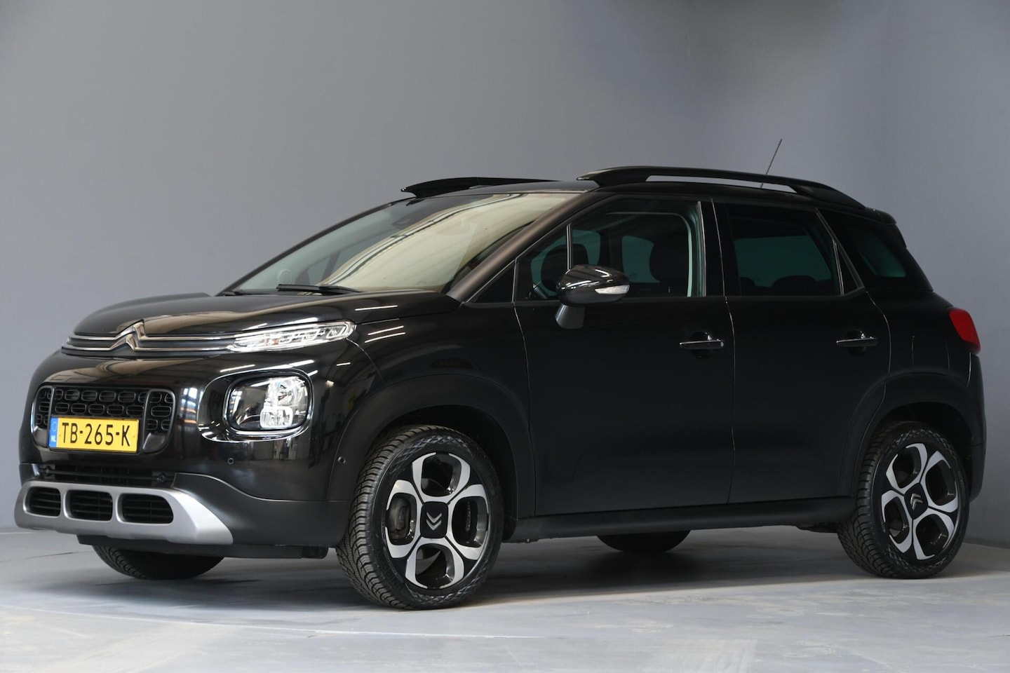 Citroën C3 Aircross - 1.2 PureTech S&S Shine CRUISE | CARPLAY | CAMERA - AutoWereld.nl