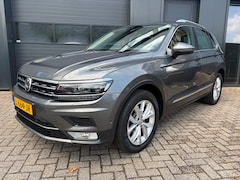 Volkswagen Tiguan - 2.0 TSI 4Motion Highline, Massage, ACC, HUD
