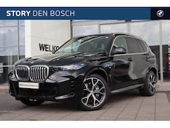 BMW X5 - xDrive50e M Sport Automaat / Panoramadak Sky Lounge / Trekhaak / Sportstoelen / Parking As