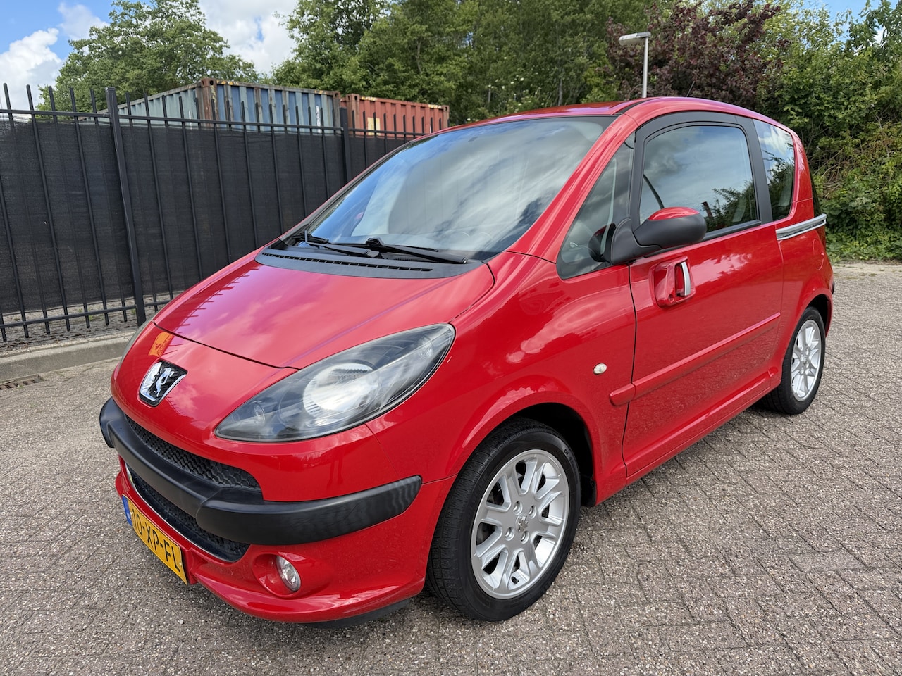 Peugeot 1007 - 1.6-16V Autom/Tiptr Sporty Airco/LMV - AutoWereld.nl