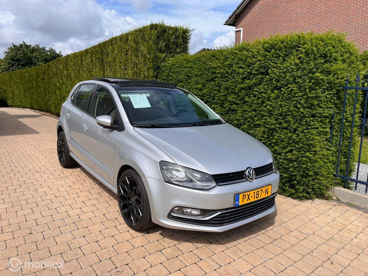 Volkswagen Polo - 1.2 TSI Highline MET PANORAMADAK ,NAVIGATIE - AutoWereld.nl