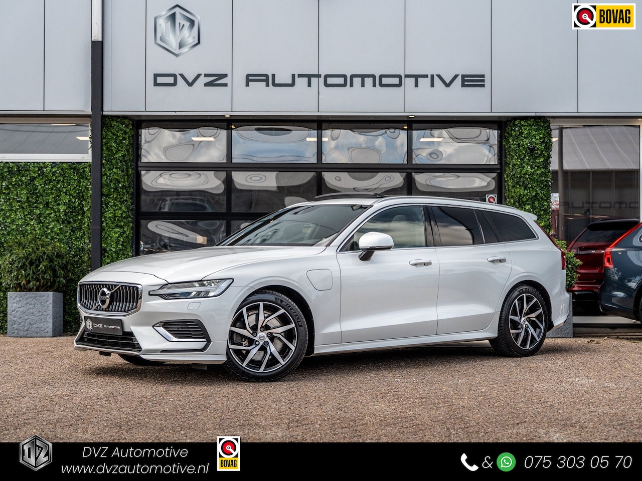 Volvo V60 - 2.0 T8 390PK Recharge AWD Inscription | Pano | H/K Sound | Trekhaak | Memory - AutoWereld.nl