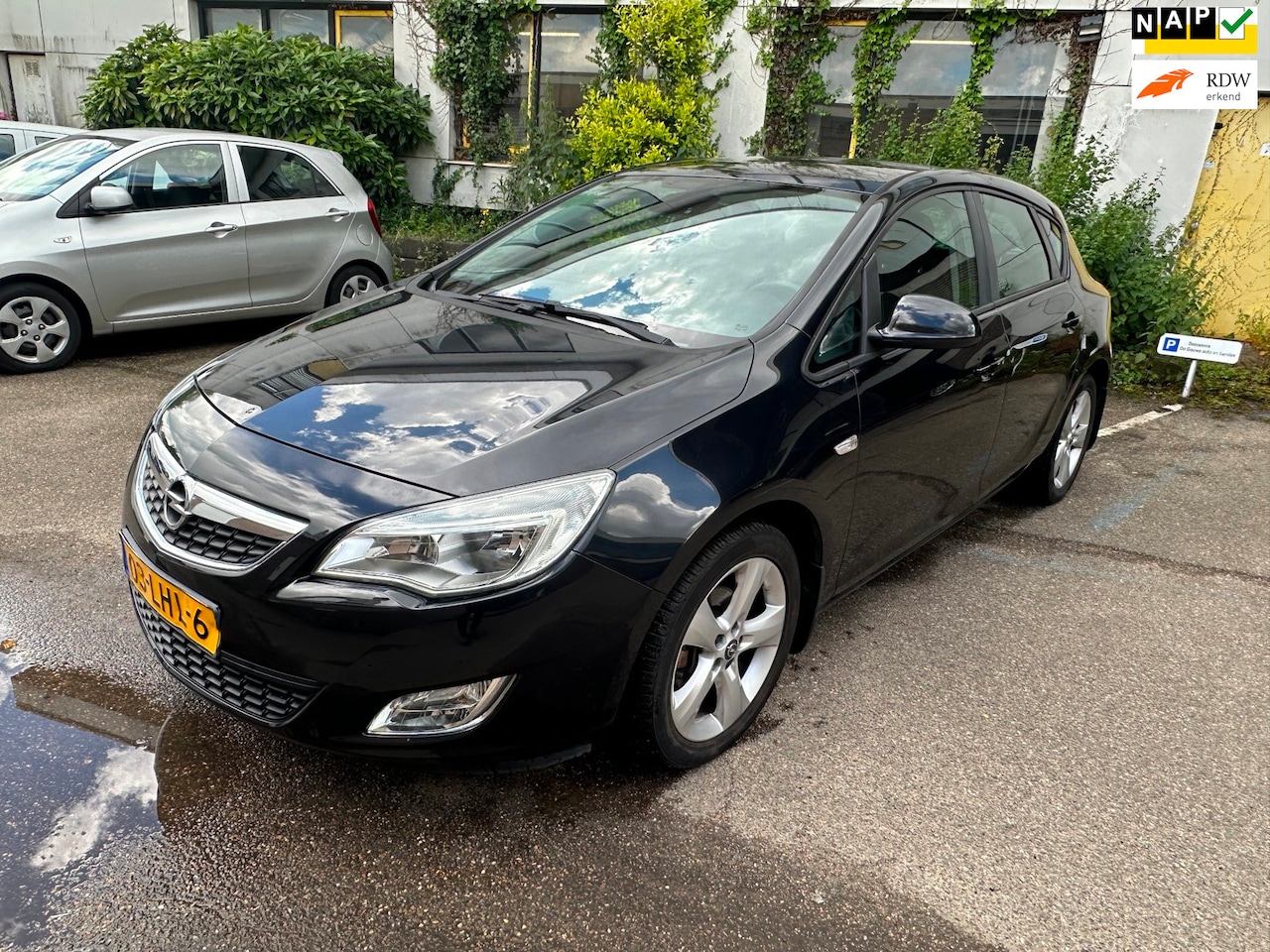 Opel Astra - 1.4 Edition/ Goed onderhouden/ Trekhaak - AutoWereld.nl