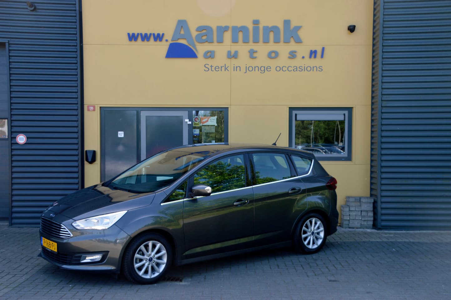 Ford C-Max - 1.0 125 pk Ecob. Titanium - AutoWereld.nl