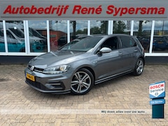 Volkswagen Golf - 1.5 TSI Highline Business R-Line | Automaat | Parkeersensoren | Apple Carplay | Adaptieve