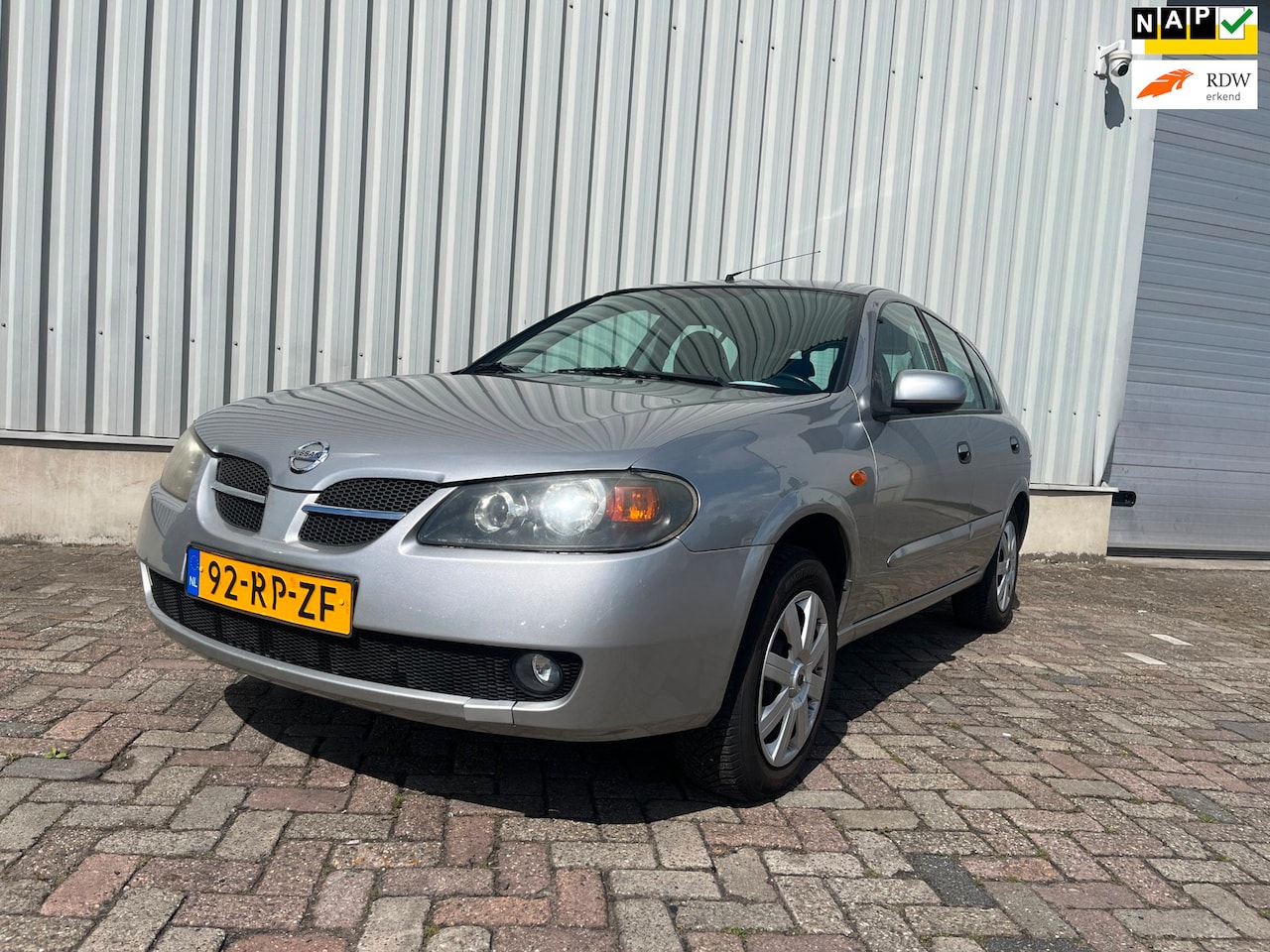 Nissan Almera - 1.8 Acenta SCHADEAUTO! - AutoWereld.nl