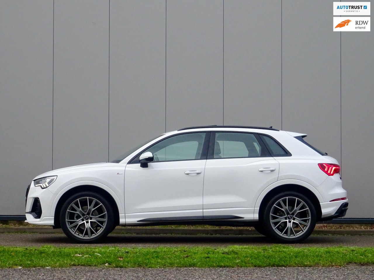 Audi Q3 - 35 TFSI S-Line Edition One / Pano / Virtual Cockpit / - AutoWereld.nl