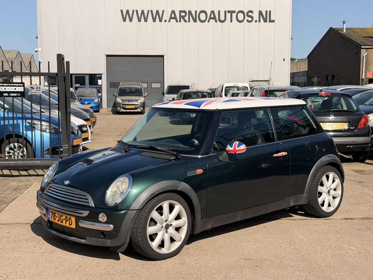 MINI 3-Deurs - 1.6 AUTOMAAT Cooper Chili, AIRCO(CLIMA) IJSKOUD, CRUISE CONTROL, APK TOT 11-05-27, LEDER-/ - AutoWereld.nl