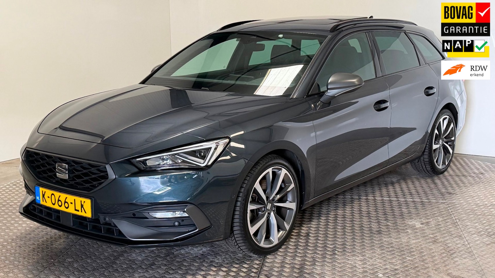 SEAT Leon Sportstourer - 1.5 TSI FR Launch Edition benzine led stoelverwarming navigatie panoramadak trekhaak carpl - AutoWereld.nl