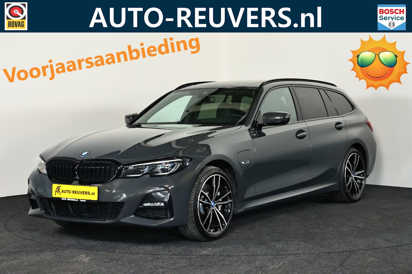 BMW 3-serie Touring - 330e xDrive M-Sport / Panorama / ACC / Cam / Carbon / CarPlay - AutoWereld.nl