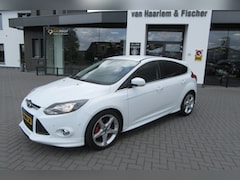 Ford Focus - 1.0 EcoBoost Titanium, Climat Control, Stoelverw. Cruise Control