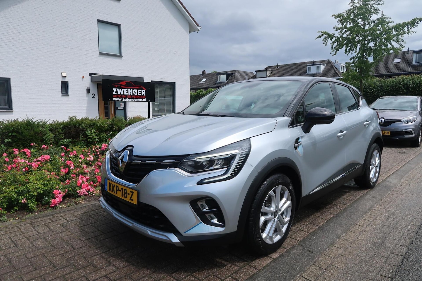 Renault Captur - 1.6 E-Tech Plug-in Hybrid BOSE|TREKHAAK|CAMERA|RIJSTROOK|STOELVERWARMING|DEALER ONDERHOUDE - AutoWereld.nl