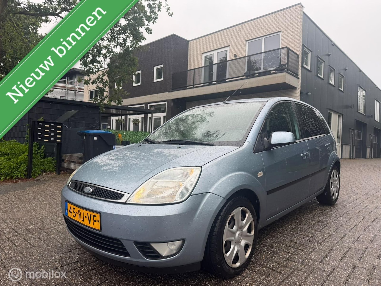 Ford Fiesta - 1.6-16V Futura|Vol automaat|D-riem vv|Airco|5 d - AutoWereld.nl