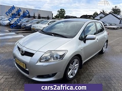 Toyota Auris - 2.2 D-4D Executive