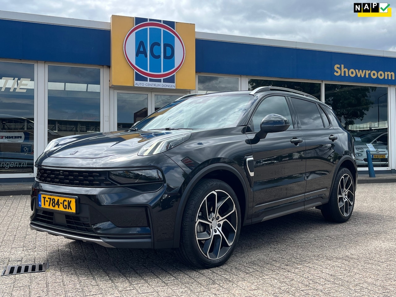 Lynk & Co 01 - 1.5 261pk PHEV 7DCTH | Black Line | Zwarte hemel | Orig.NL | PanoramaDak | 360 graden Came - AutoWereld.nl