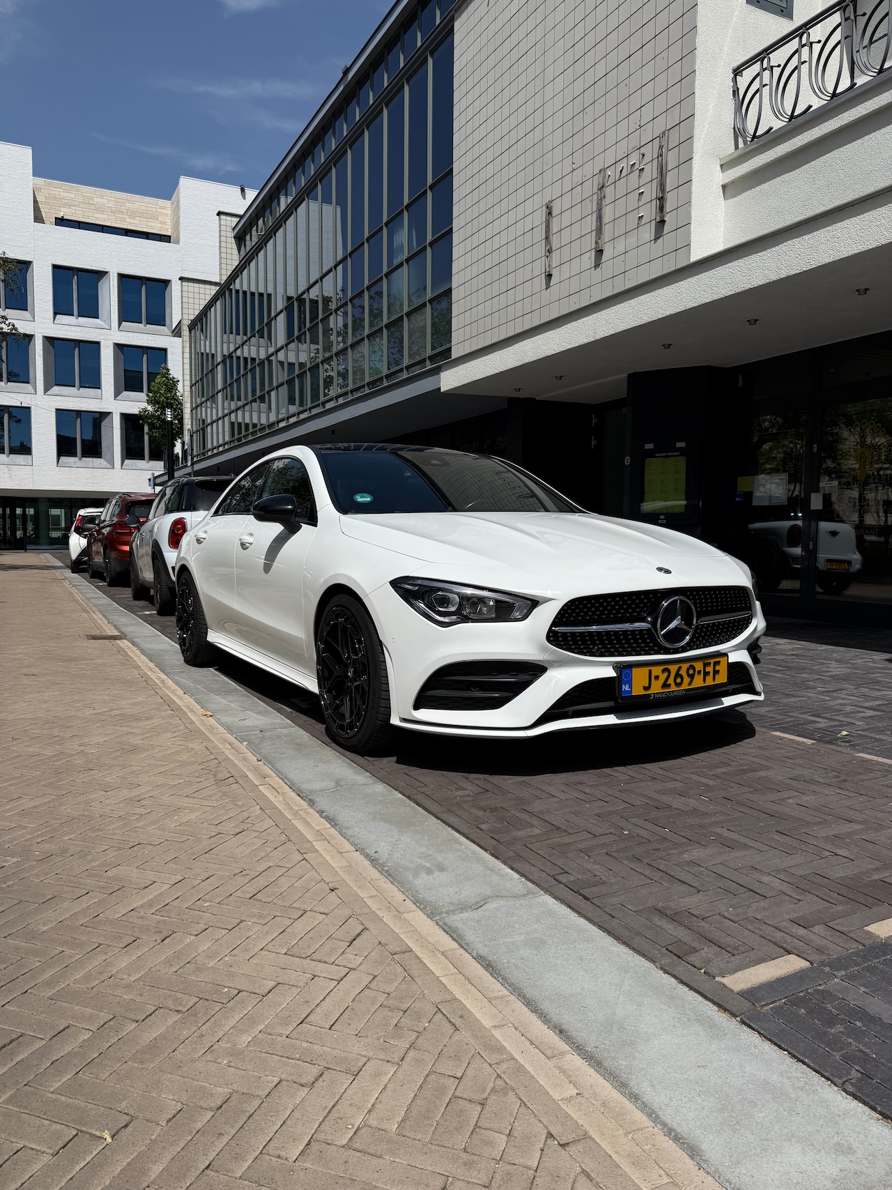 Mercedes-Benz CLA-Klasse - 180 Premium Plus - AutoWereld.nl