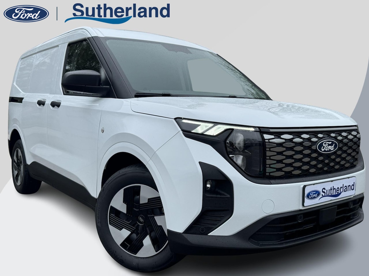 Ford Transit Courier - E-Transit Trend 44 kWh 136pk | Trekhaak | LED Laadruimte verlichting | Driver assistance p - AutoWereld.nl