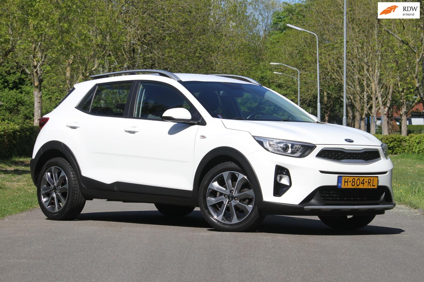 Kia Stonic - 1.0 T-GDi DynamicLine / Van 1e eigenaar / Airco / Navigatie / Achteruitrijcamera / enz. - AutoWereld.nl