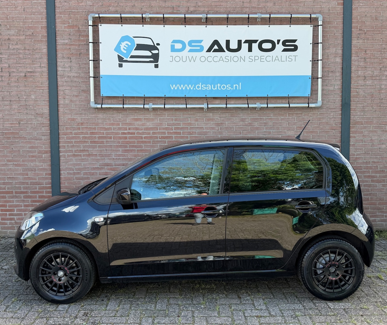 Volkswagen Up! - 1.0 move up! BlueMotion 1.0 move up! BlueMotion - AutoWereld.nl