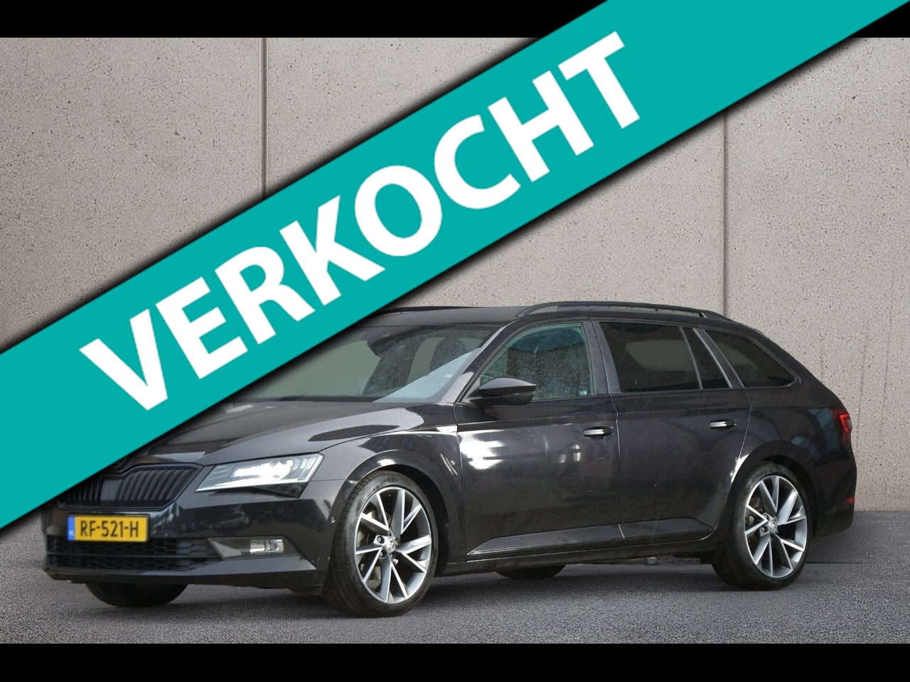 Skoda Superb Combi - 1.4 TSI ACT 150PK Sportline Business | Panoramadak | ACC | Trekhaak - AutoWereld.nl