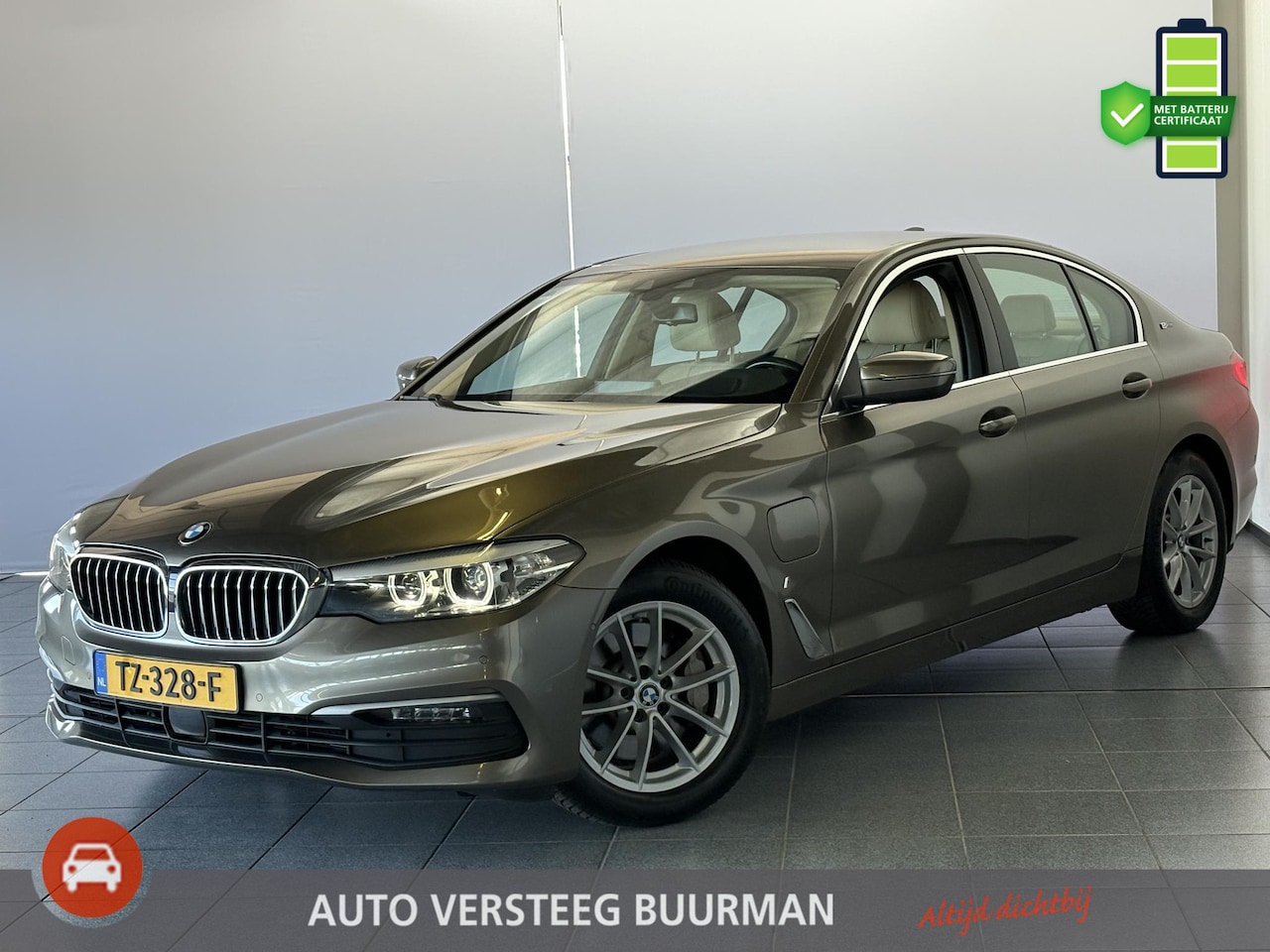 BMW 5-serie - 530e iPerformance Executive Smartkey, Beige leder, Adaptive Cruise Control - AutoWereld.nl