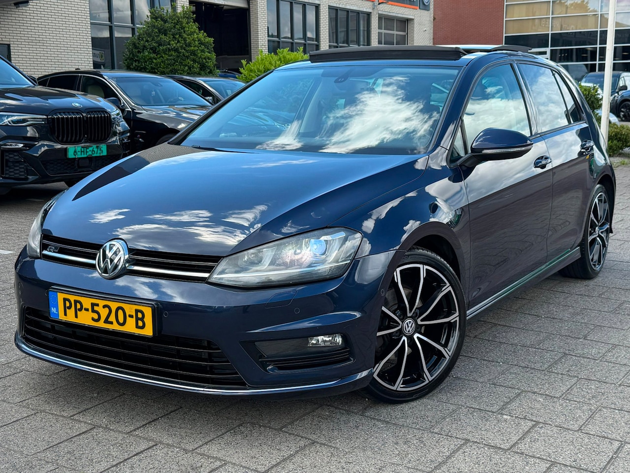 Volkswagen Golf - 1.4 TSI ACT Highline l R-Line l PANO - AutoWereld.nl