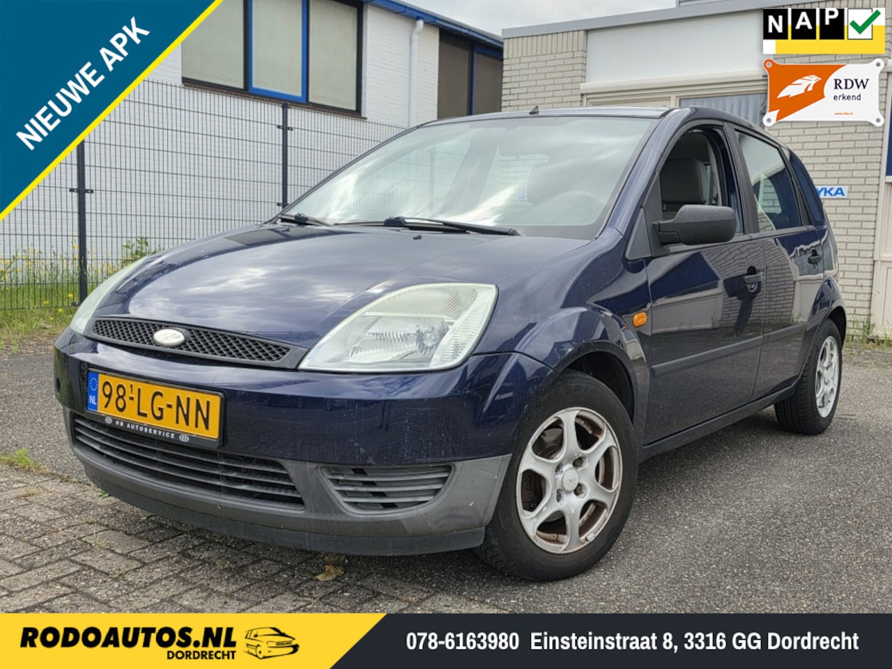 Ford Fiesta - 1.3 Core 5-Deurs Stuurbekr. Nw APK ✅ - AutoWereld.nl