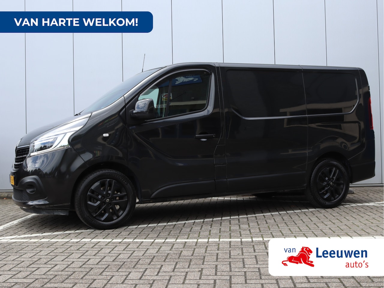 Renault Trafic - 2.0 dCi 120 T27 L1H1 Black Edition | 3-Pers | Navigatie | LED - AutoWereld.nl