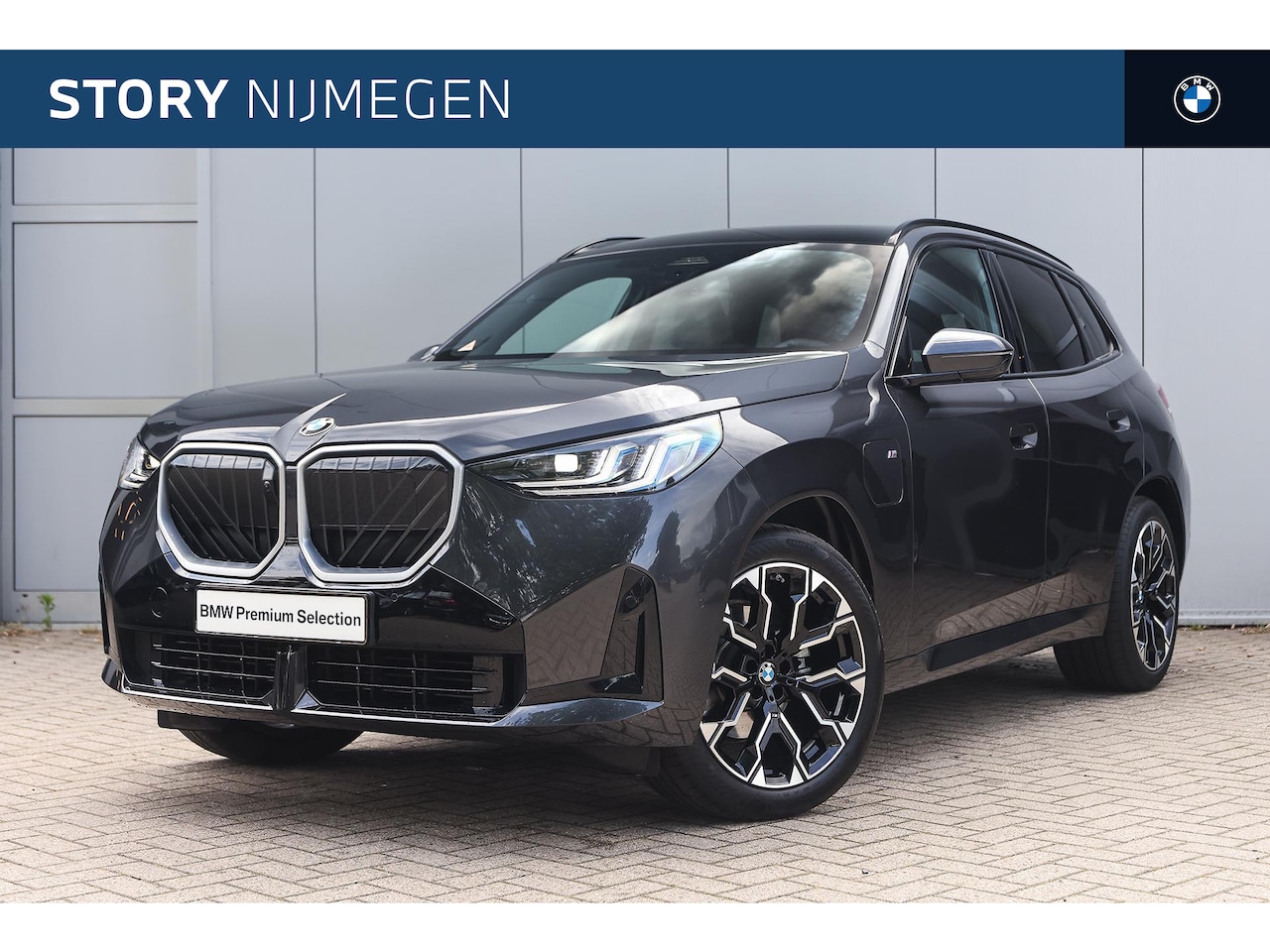 BMW X3 - 30e xDrive M Sport Automaat / Panoramadak / Trekhaak / Sportstoelen / Adaptieve LED / Park - AutoWereld.nl