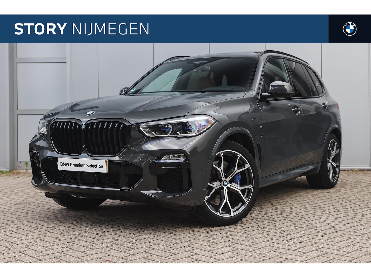 BMW X5 - xDrive45e High Executive M Sport Automaat / Panoramadak Sky Lounge / Trekhaak / Laserlight - AutoWereld.nl