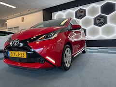 Toyota Aygo - 1.0 VVT-i x-play – Zuinig, betrouwbaar en klaar voor gebruik