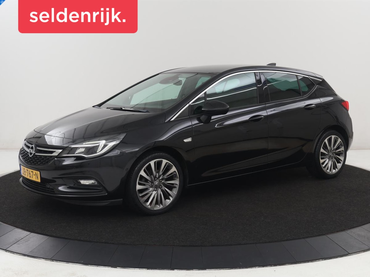 Opel Astra - 1.4 Turbo Innovation | 150pk | 68.800km NAP | Camera | Carplay | Navigatie | Half leder | - AutoWereld.nl