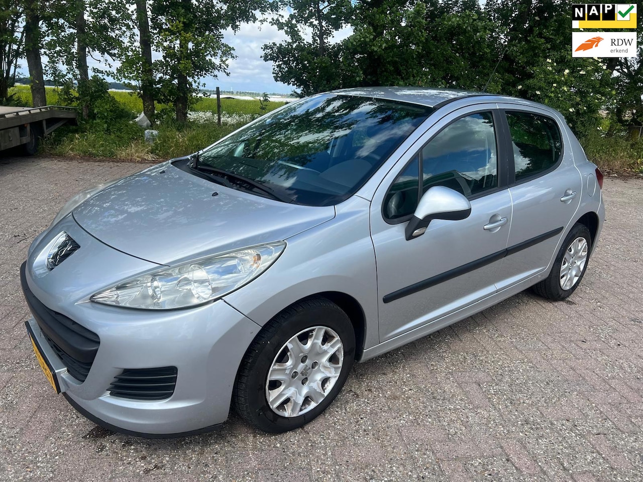 Peugeot 207 - 1.4 VTi X-Line 1.4 VTi X-Line - AutoWereld.nl
