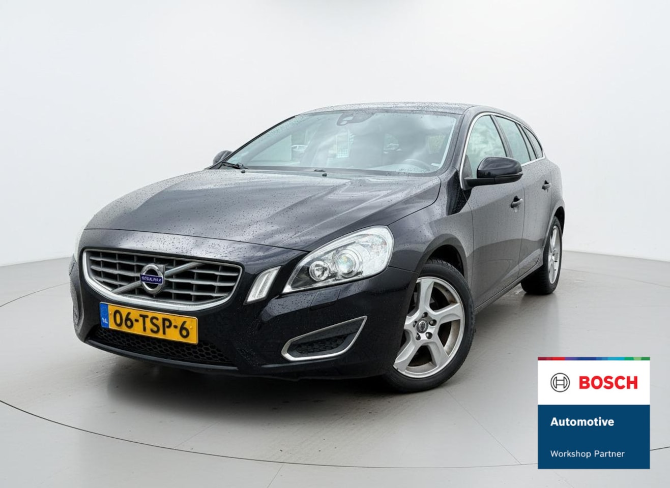 Volvo V60 - 1.6 T3 Summum LEER - STOELVERWARMING - MEMORY - NAVIGATIE - AutoWereld.nl