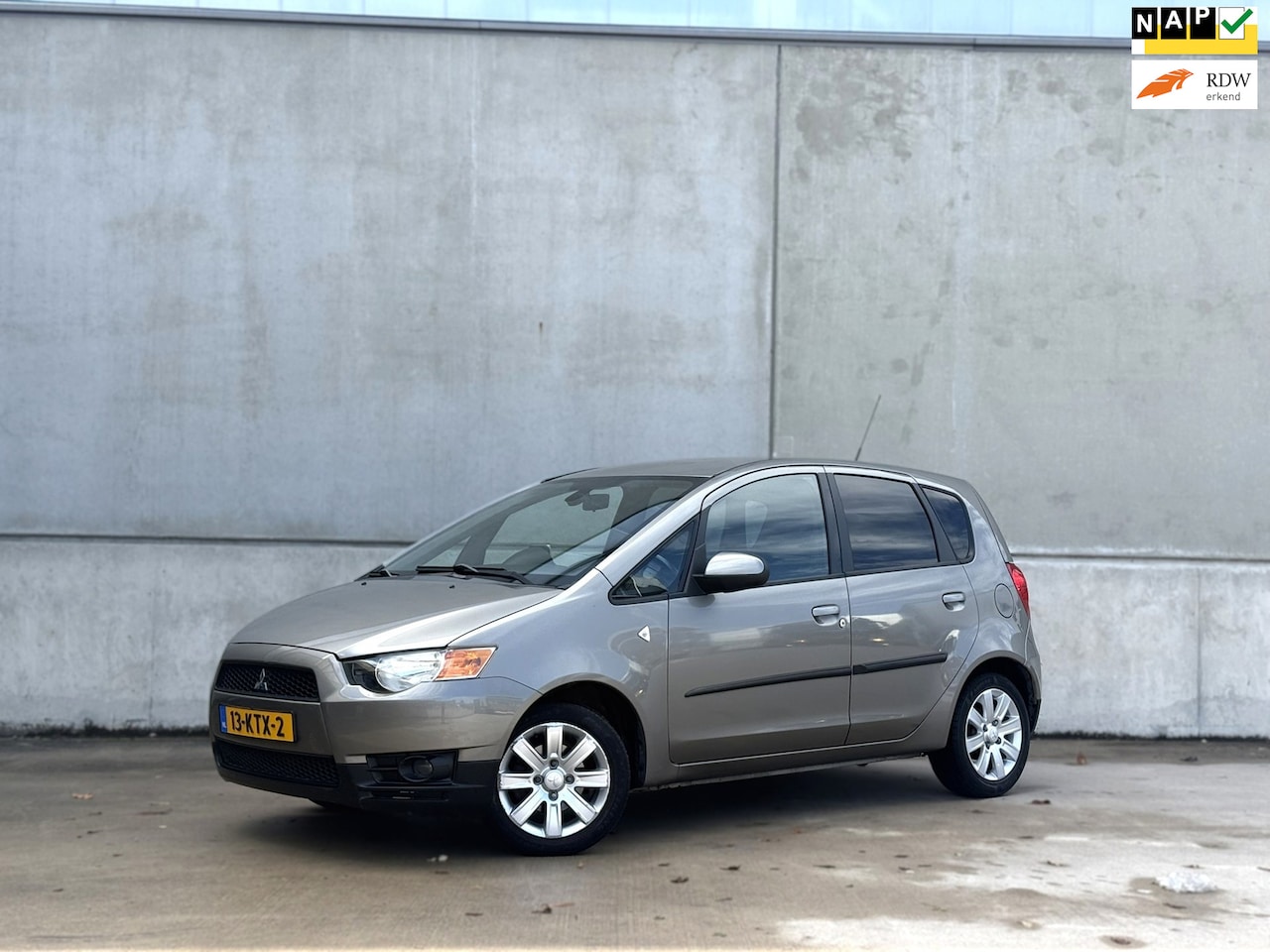 Mitsubishi Colt - 1.3 Edition Two 5-deurs Airco APK Cruise - AutoWereld.nl