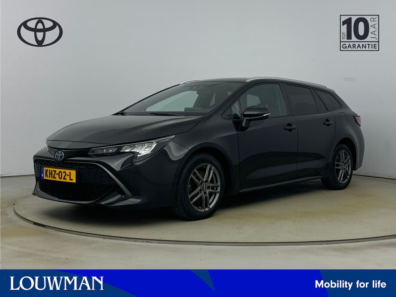 Toyota Corolla Touring Sports - 2.0 Hybrid Active Plus | Trekhaak | Stoel / Stuur Verwarming | Onderweg-naar-dealer - AutoWereld.nl