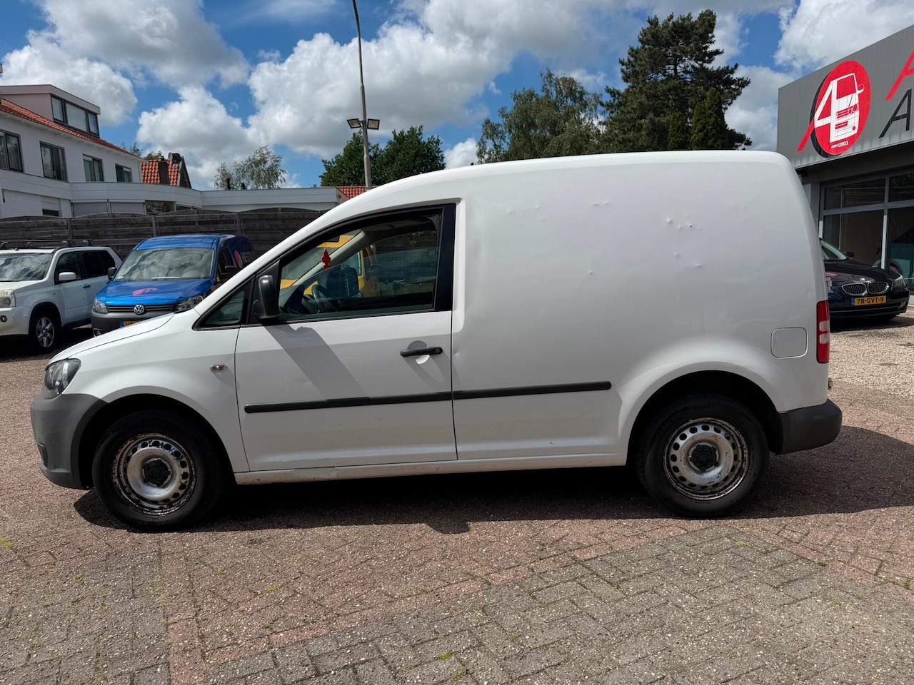 Volkswagen Caddy - 1.6 TDI 1.6TDI,55kw,293.603km,1-2011: 2249,- - AutoWereld.nl