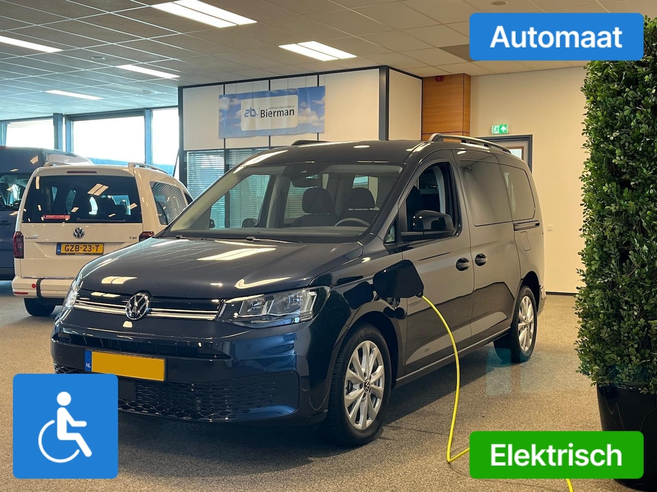 Volkswagen Caddy Maxi - L2 - LIFE - Rolstoelauto Automaat 5+1 HYBRIDE - AutoWereld.nl
