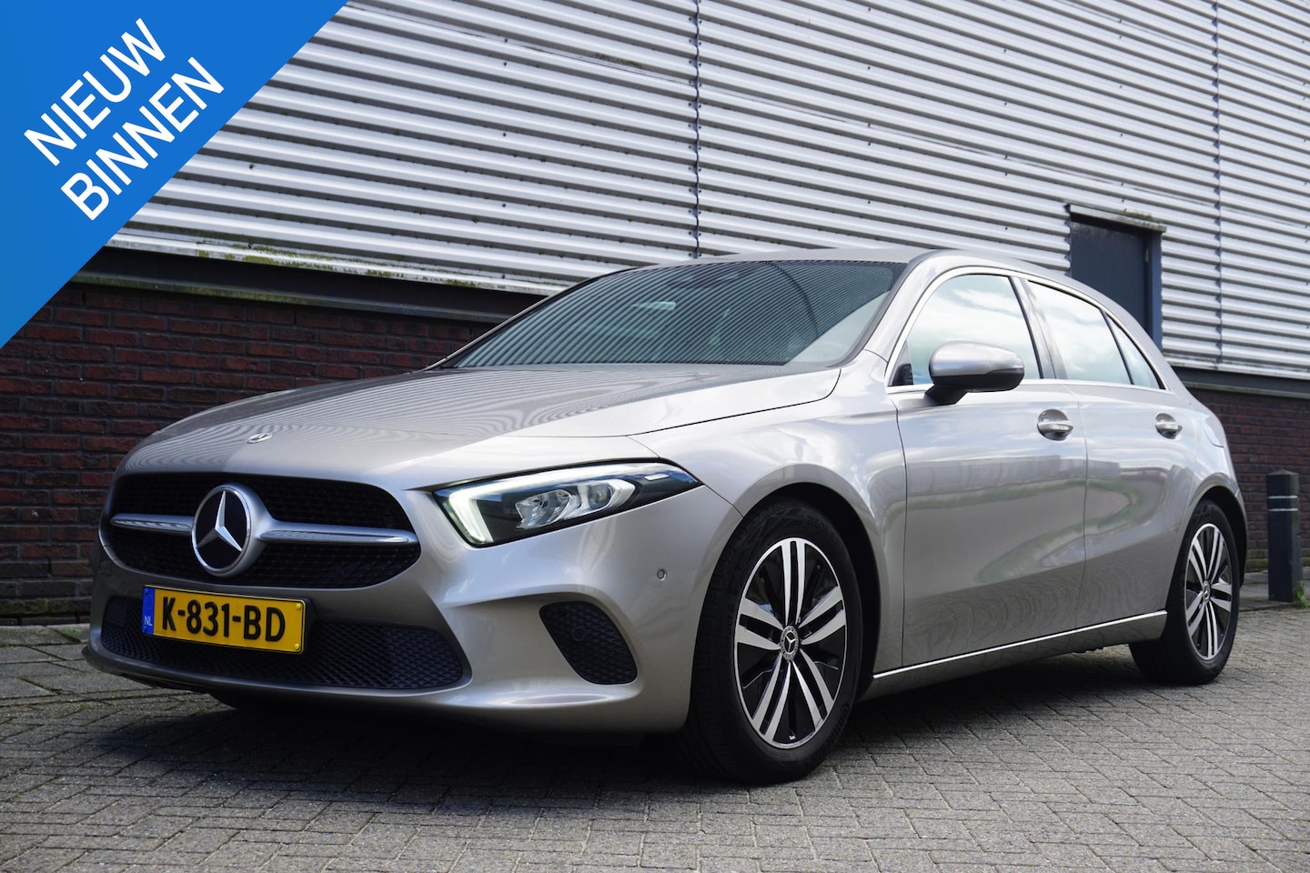 Mercedes-Benz A-klasse - 180 Luxury/Sportstoelen/Vol leer/Camera/ Widescreen/Carplay. - AutoWereld.nl