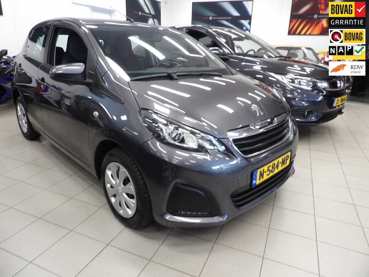 Peugeot 108 - 1.0 e-VTi Active VOLLEDIG ONDERHOUDEN //AIRCO INCL AFLEVERING EN GARANTIE - AutoWereld.nl