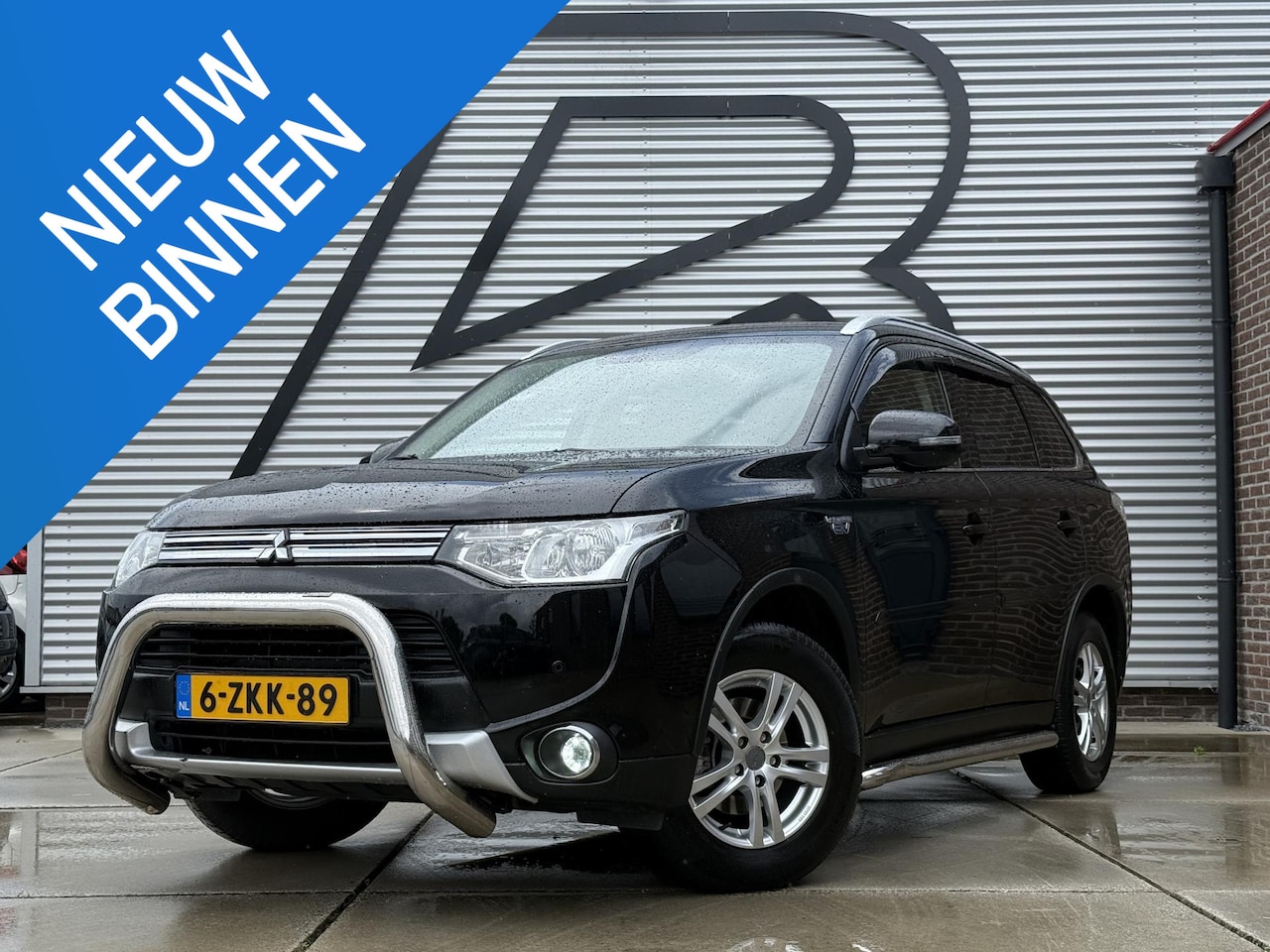 Mitsubishi Outlander - 2.0 PHEV Business Edition X-Line 2e Eigenaar|Navi|Camera|Trekhaak|PDC V+A|Clima|Cruise|Ele - AutoWereld.nl