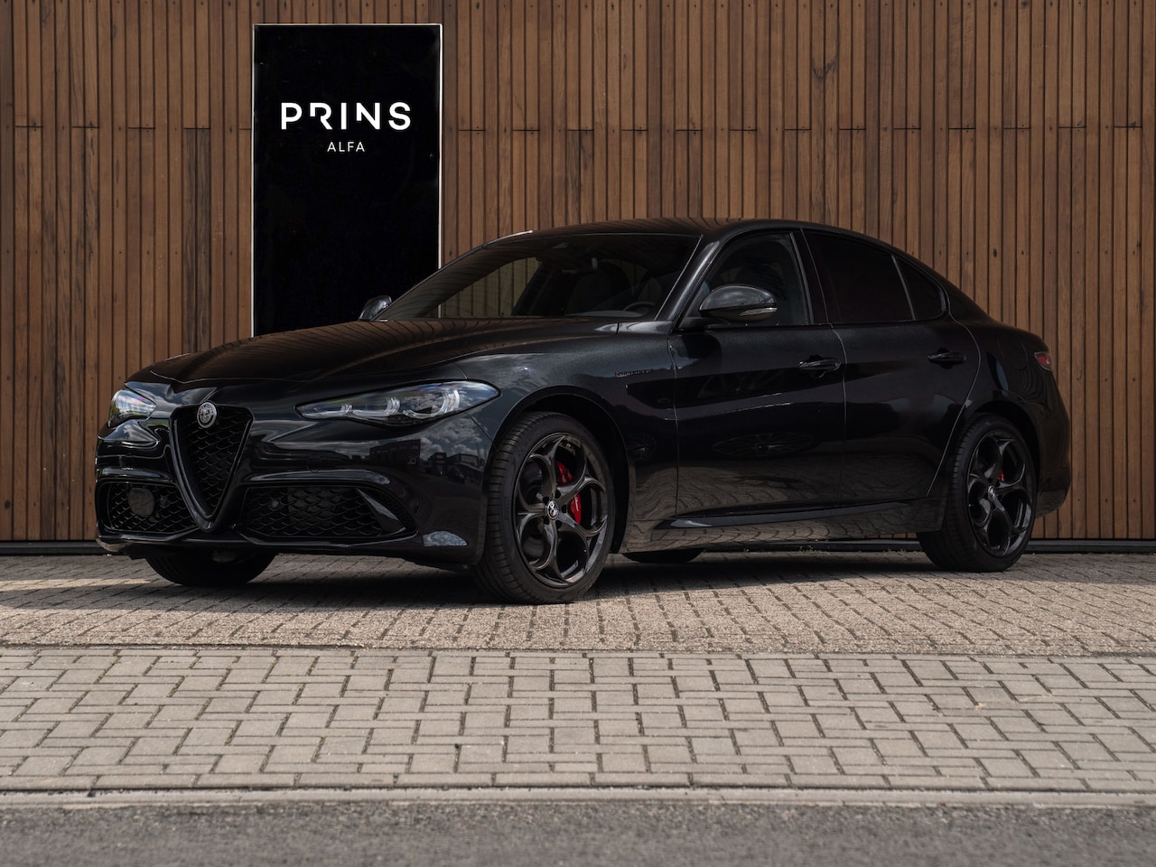 Alfa Romeo Giulia - 2.0T 280pk GME AWD Competizione Q4 MY24 | Harman/Kardon | CarPlay | Adapt. cruise - AutoWereld.nl