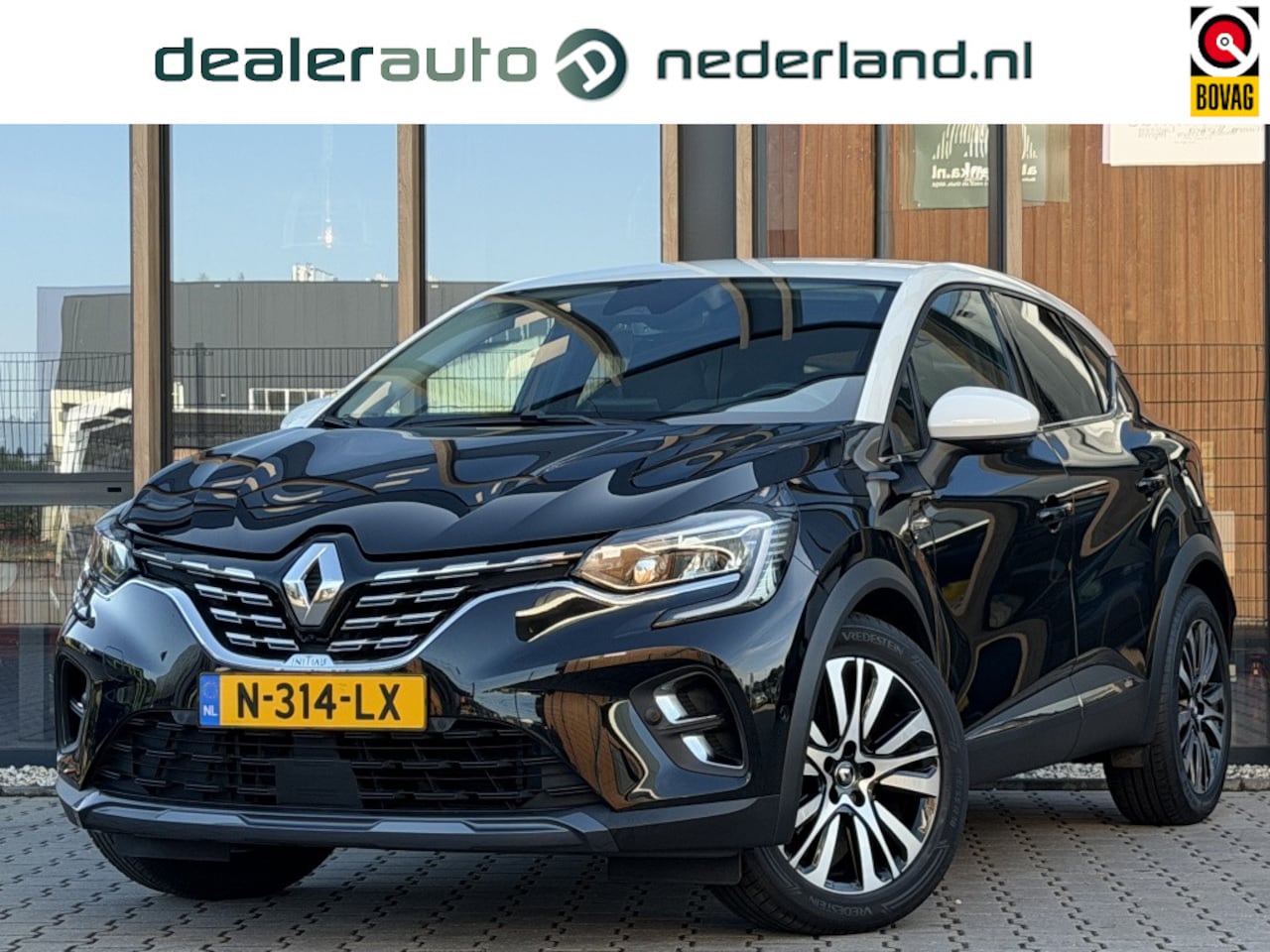 Renault Captur - 1.6 ET PH 160 | 360 Camera | Trekhaak | Leer | - AutoWereld.nl