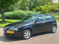 Alfa Romeo 147 - 1.6 T.Spark Impression/AIRCO/ELECRAMEN VOOR