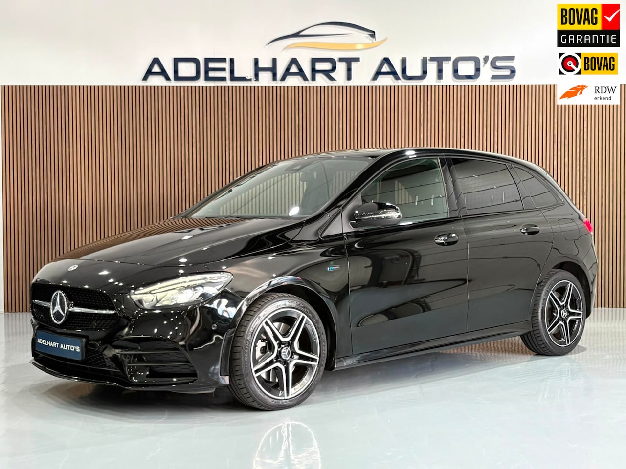 Mercedes-Benz B-klasse - 250 e AMG line Night pakket/ Navigatie full map / Cruise control / Climate control - AutoWereld.nl
