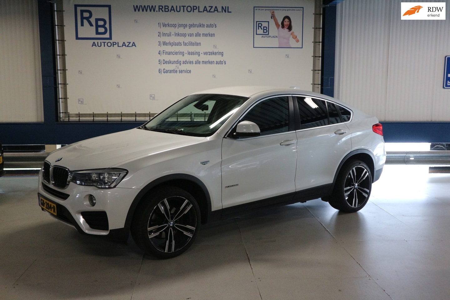 BMW X4 - XDrive20i Executive KEURIG ONDERHOUDEN/ RIJKLAAR/ TOPPER!!! - AutoWereld.nl