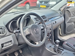 Mazda 3 Sport - €2349, - 1.4 Exclusive Apk 6/2027 5dr Nap pas