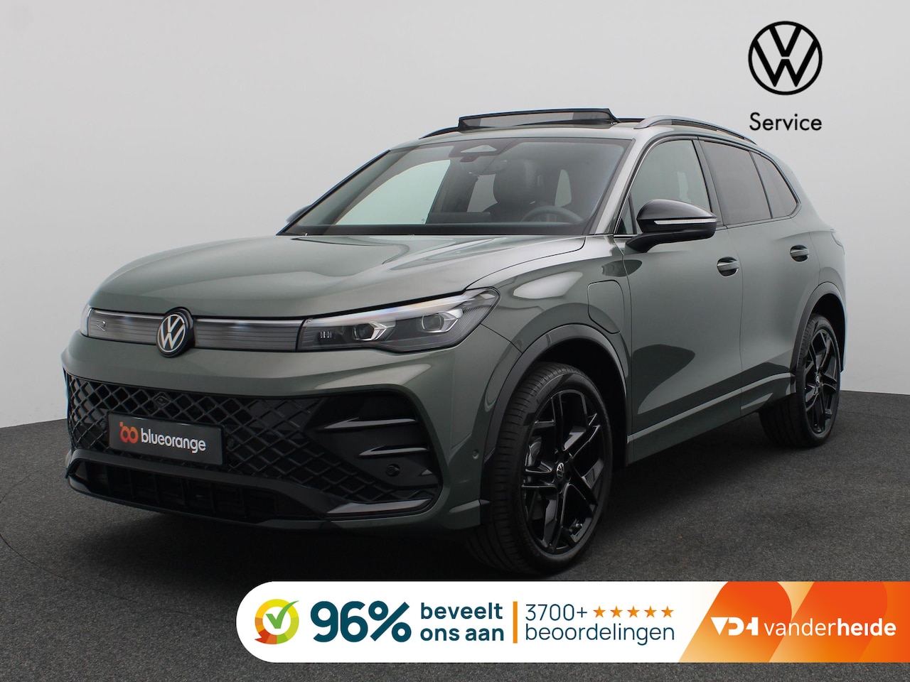 Volkswagen Tiguan - 1.5 eHybrid R-Line Edition 272PK DSG Pano-Schuifdak, Black Style, Trekhaak, 20" LM Velgen, - AutoWereld.nl