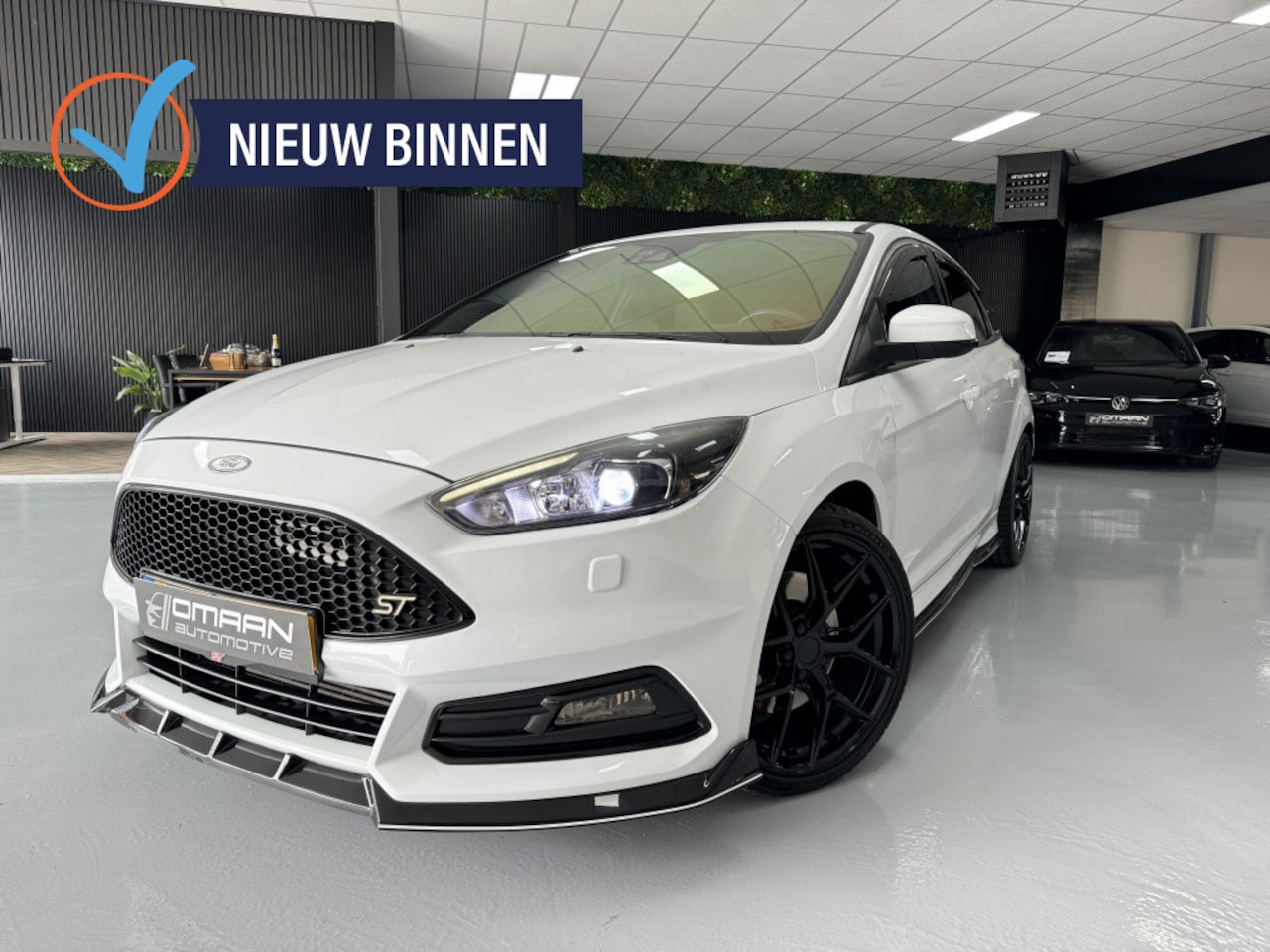 Ford Focus - 2.0 ST-2 250PK 2016 RECARO MAXTON - AutoWereld.nl