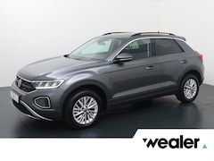 Volkswagen T-Roc - 1.5 TSI Life Business | 150 PK | Automaat | Trekhaak | Achteruitrijcamera | Stoelverwarmin